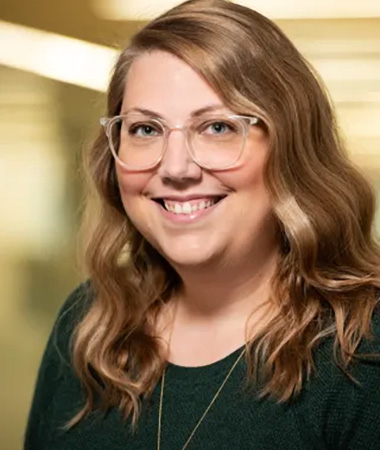 Head shot of Janell Fetterolf