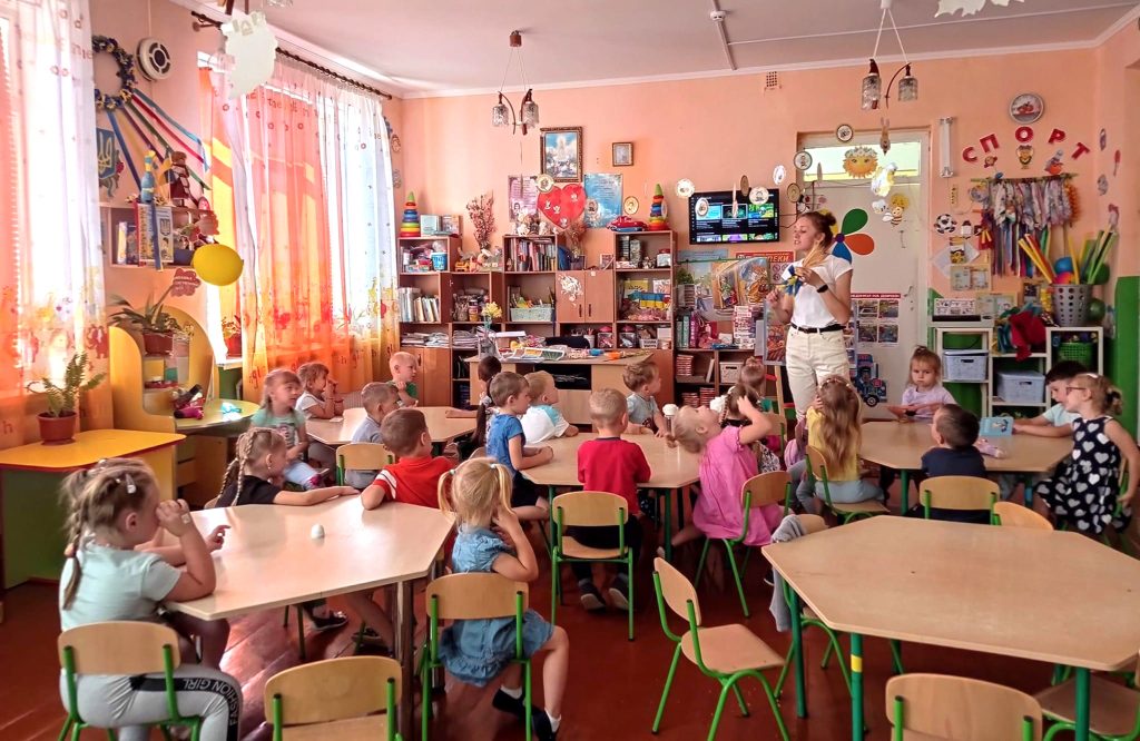 A classroom in Ukraine uses materials from the Stories with Clever Hedgehog project.